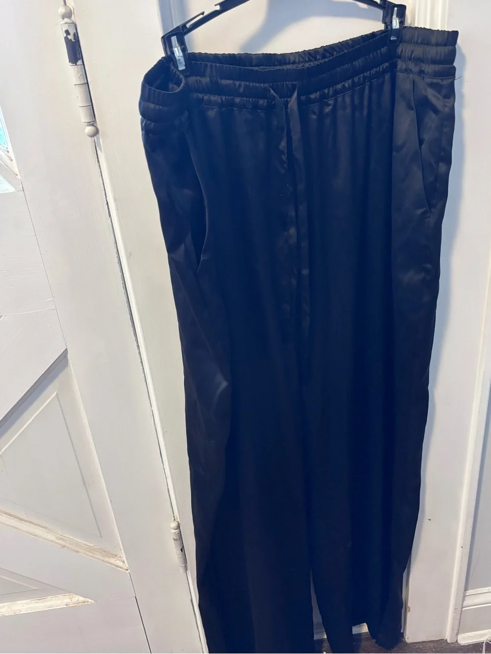 Black Satin wide leg pants - Picture 3 of 3